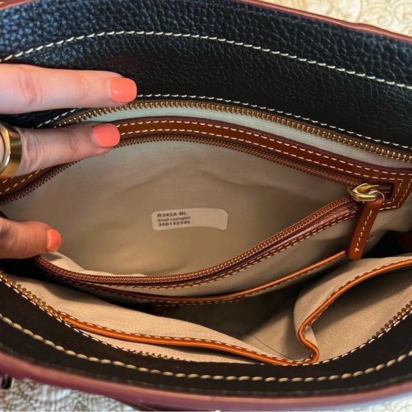 Dooney & Bourke Small Lexington Black Pebbled Leather Shoulder Bag - Picture 8 of 9